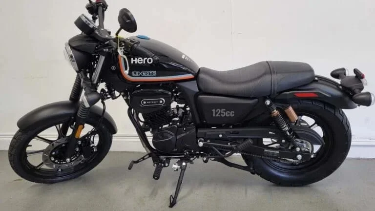 Diwali Dhamaka! Hero Splendor 2025 – Stylish Look, 80KM/L Mileage & ₹35,000 Discount, Price Only ₹65,000!